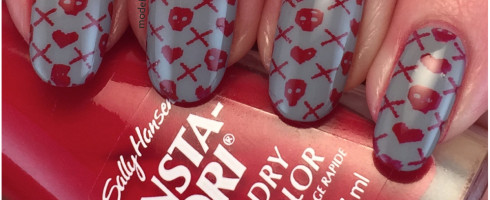 Anti-Valentine Manicure Anti Valentine 1